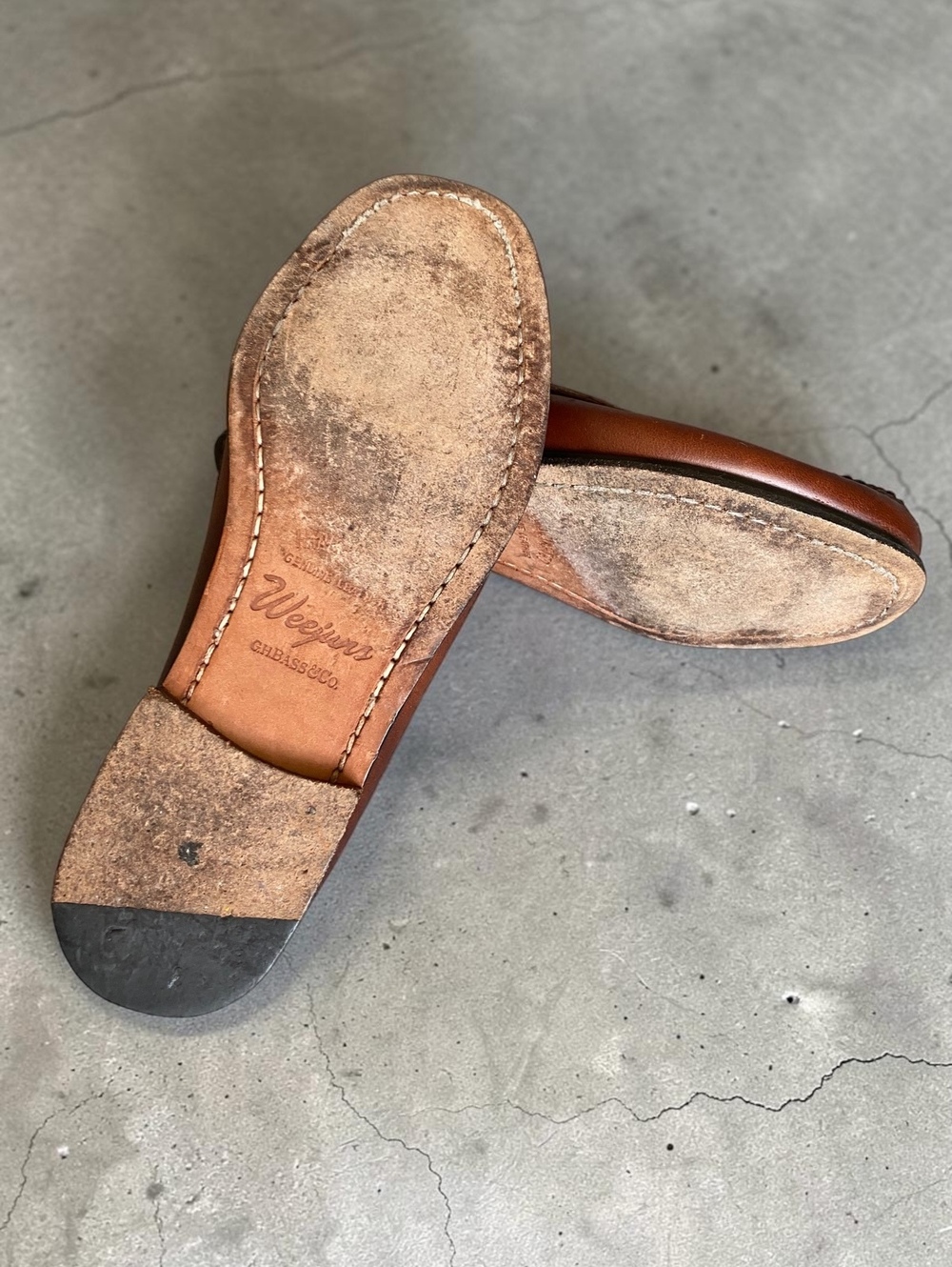 GH Bass Womens Penny Loafers 8.5 B Weejuns Brown Leather Classic Preppy Slip On - Picture 4 of 5